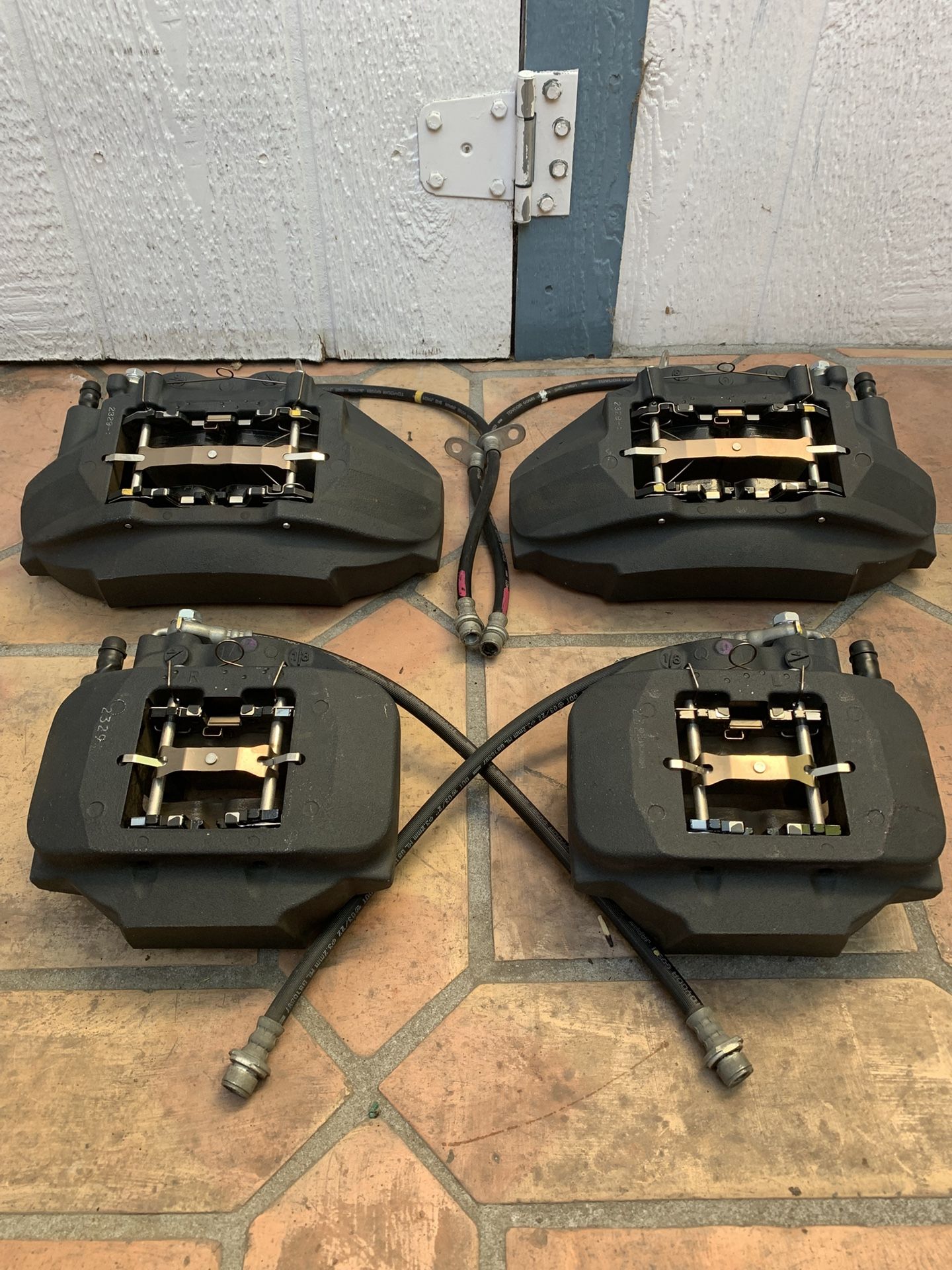 2021 to 2025 TOYOTA MIRAI Complete set of 4 BRAKE CALIPER OEM