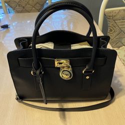 Authentic New Michael Kors Purse