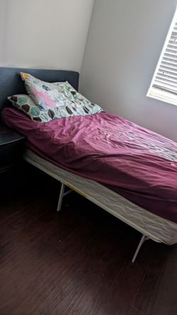 Full size bed