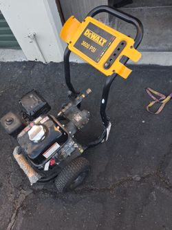 DeWalt 3600 PSI Gas Pressure Washer
