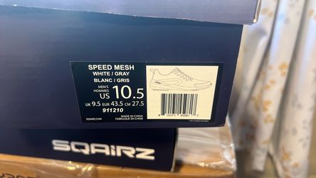 Men’s golfing shoes
