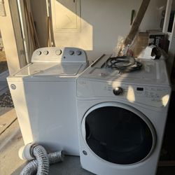 Whirlpool Washer And Dryer Set