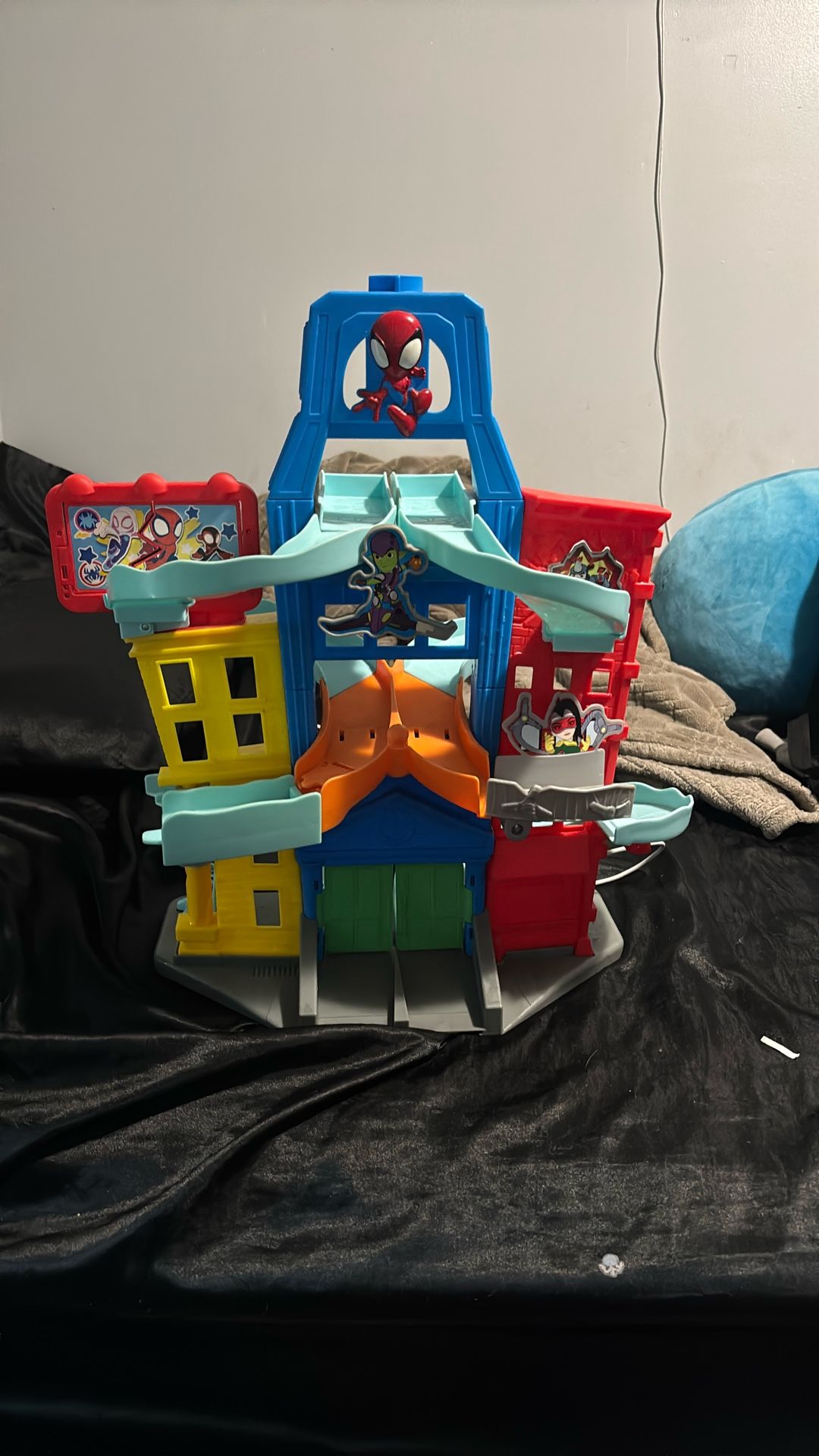 Spider Man And Amazing Friend Mini Car Toy House