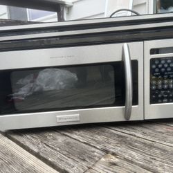 Frigidaire Over The Range Microwave 