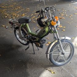 Peugeot 103 Moped 