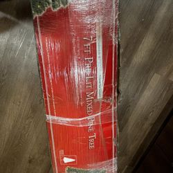 7ft Christmas Tree 🎄 