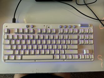 Logitech g713 wired keyboard tactile