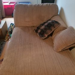 Chaise Lounge With Pillows