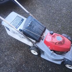 Honda Lawnmower in Marysville