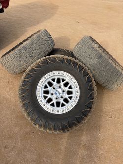 35inch tires with Grs kmc