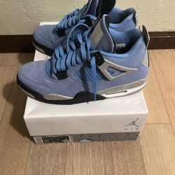 Jordan 4 Retro University Blues 