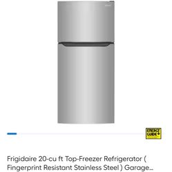 7 Month Old Stainless Steel Frigidaire 