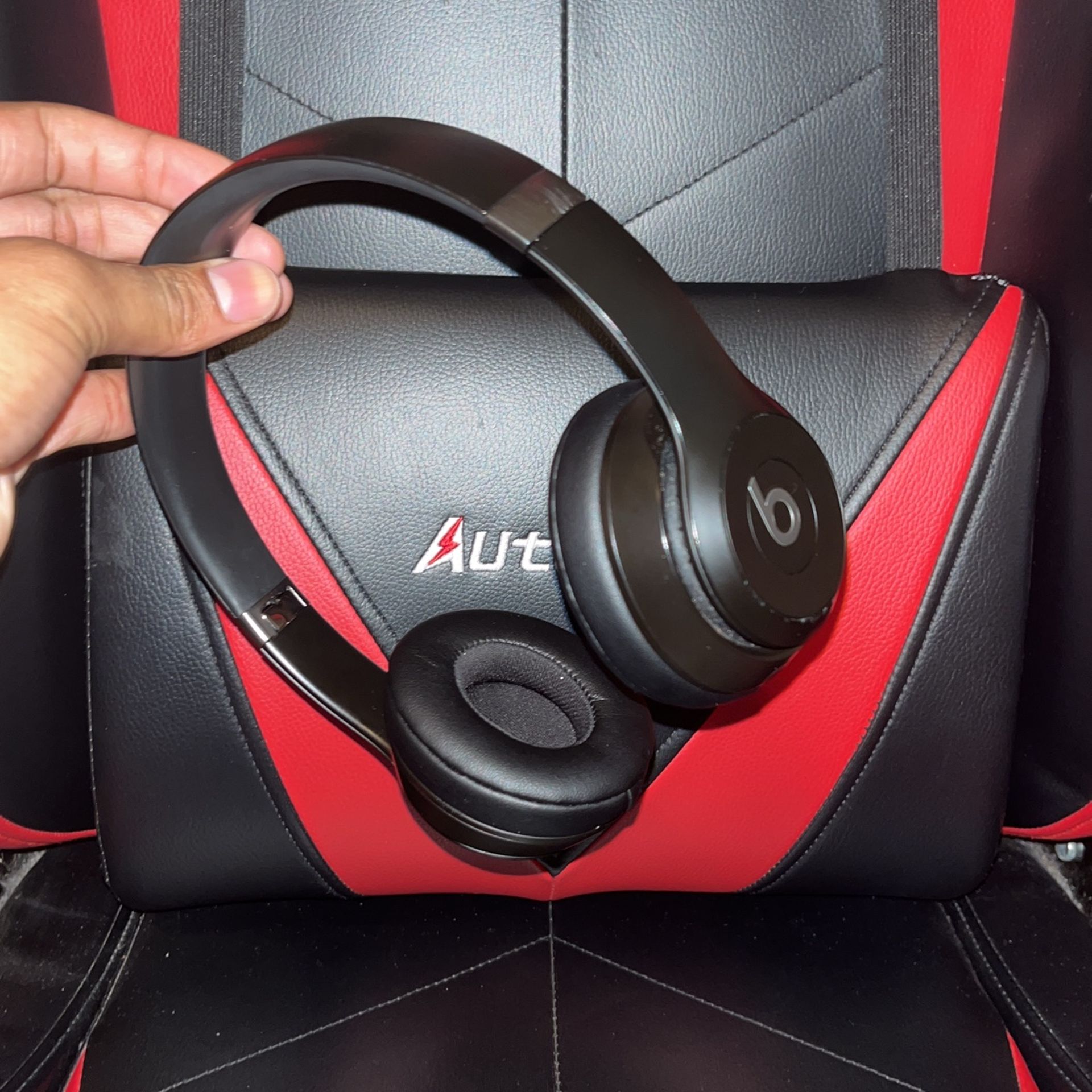 Beats Solo 4