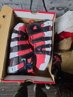Nike lobsters