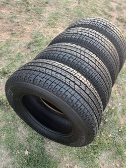 275/65R18 Michelin Take Offs Tire Set of 4