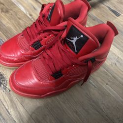 Jordan 4 Bred