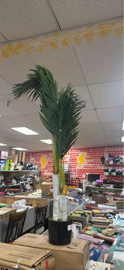 Artificial Palm Tree in Black Pot