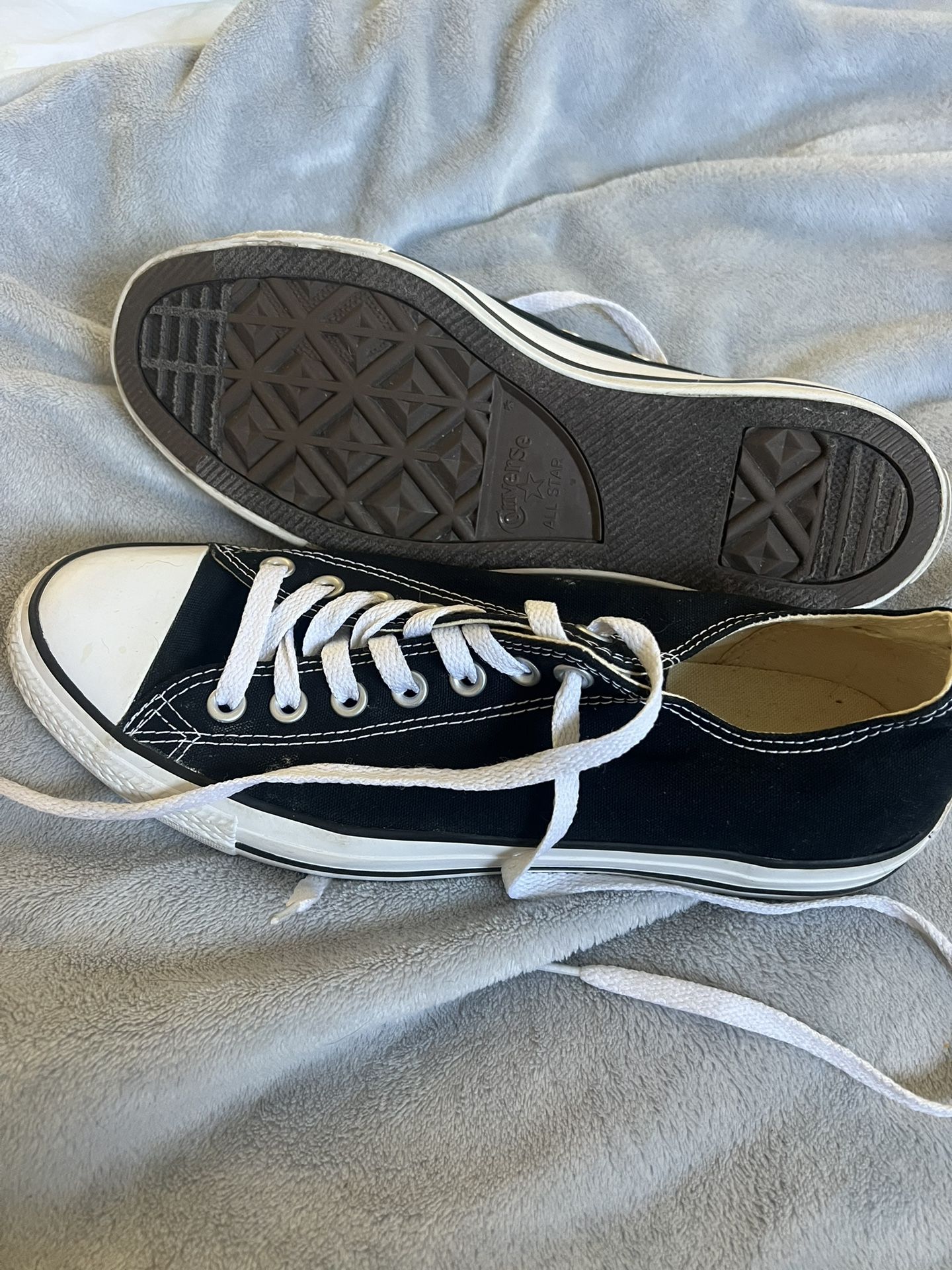 Men’s 10.5 Converse