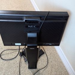 Professional Monitor. NEC W221 Caliberation