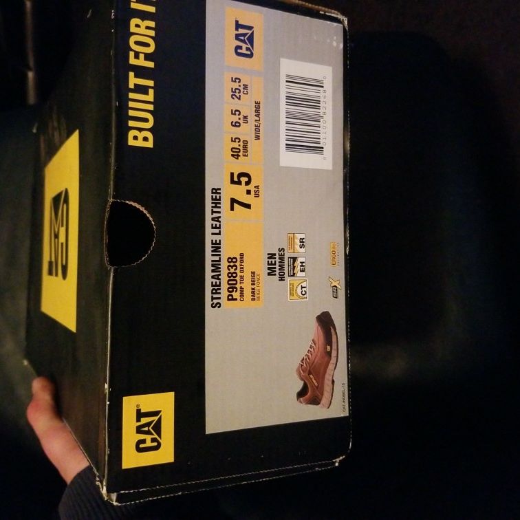 Cat StreamLine Leather Safety Boots