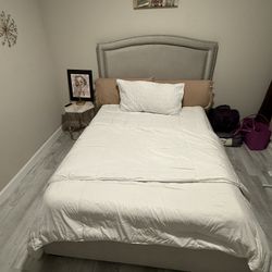 Queen Bed