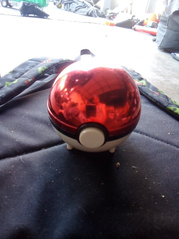 Poliwhirl Pokemon Ball Trading Card
