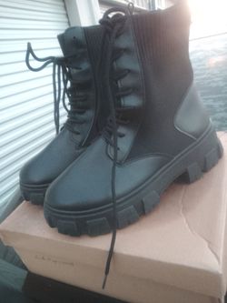 Black size 10 Boots