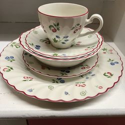 Johnson Brothers Sweetbriar Set Of 10