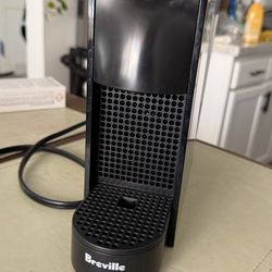 Nespresso Essenza Mini (Black)