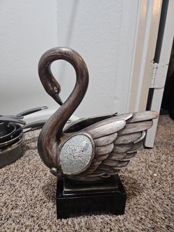 Decorative Swan Figurine with Mosaic Accent