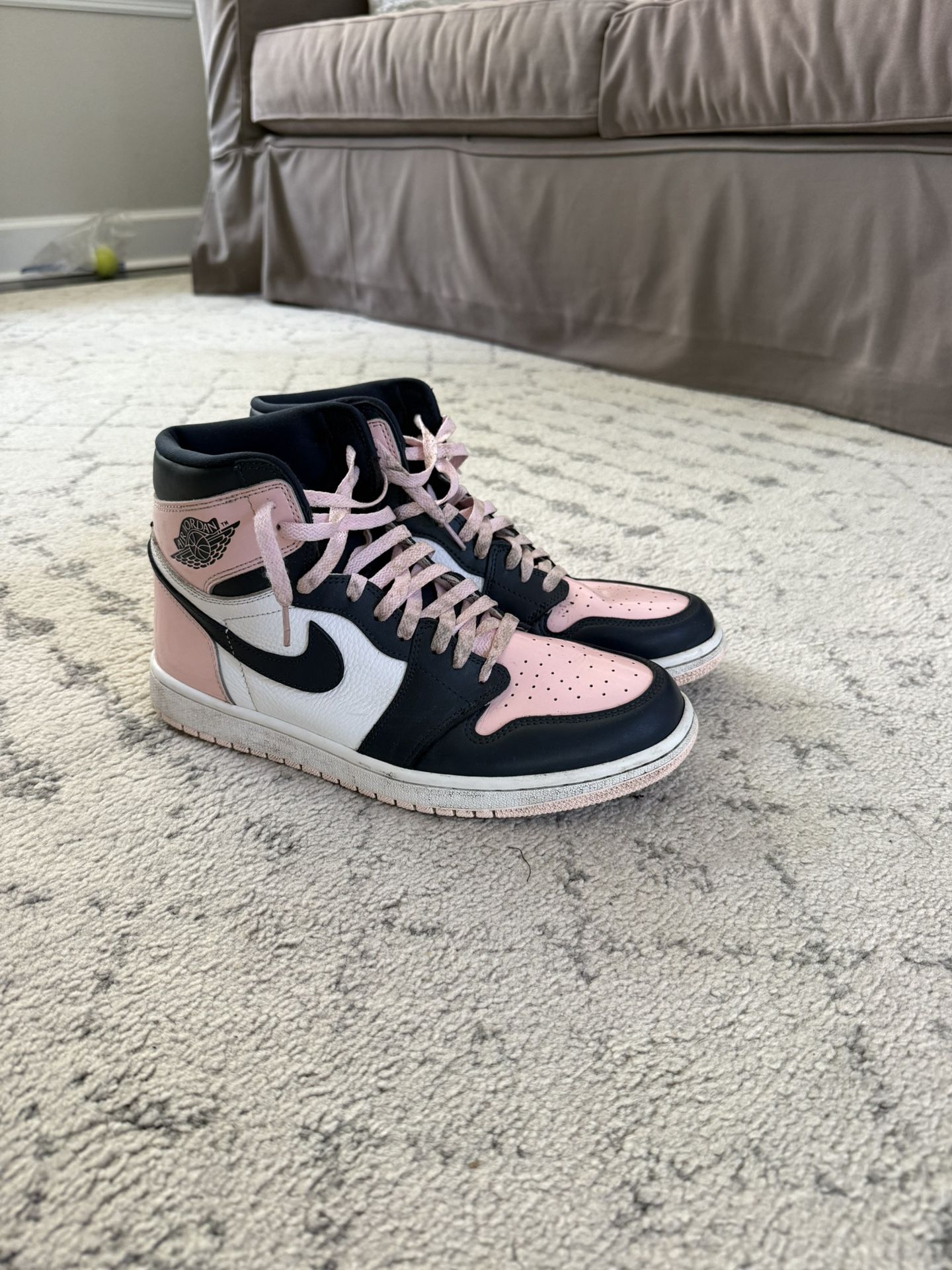 Used Jordan 1 High “bubble Gum”