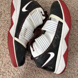 Men's Nike Lebrons Shoes 
