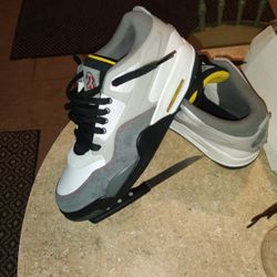 Jordan 4 Rm Size 12 