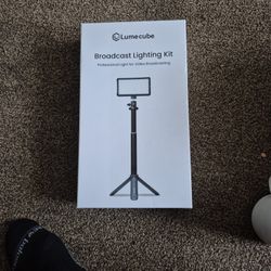 Lume Cube Broadcast Lighting Kit