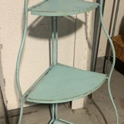 Metal corner 3 Tier shelve