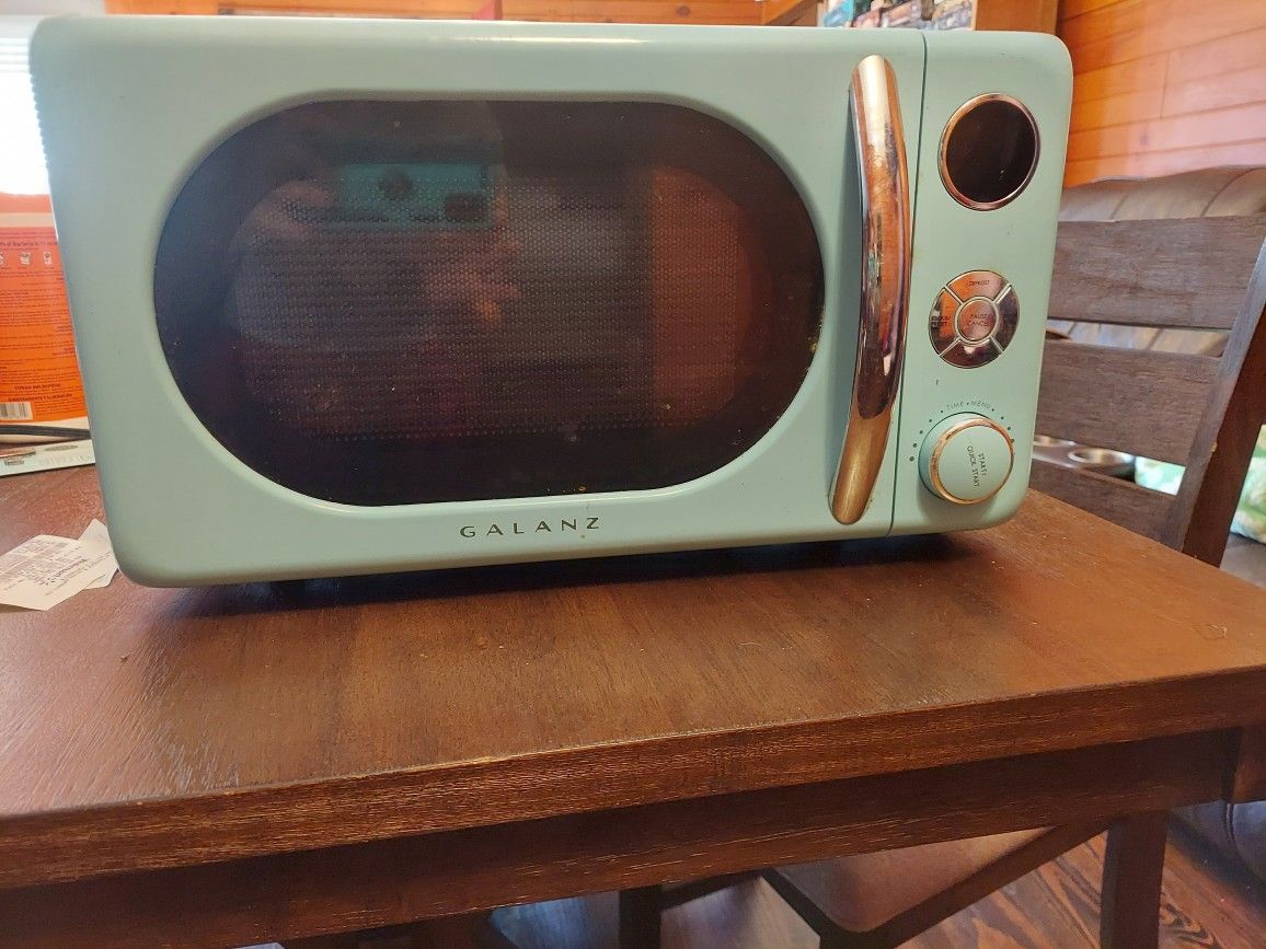 Microwave In Perfect Condition 