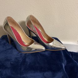 Silver Shoes 