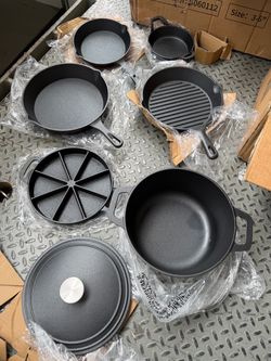 7-Piece Pre-Seasoned Cast Iron Cookware Set