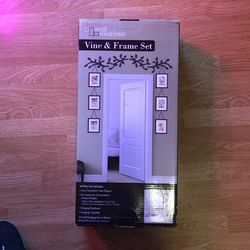Wall Solutions Vine & Frame Set