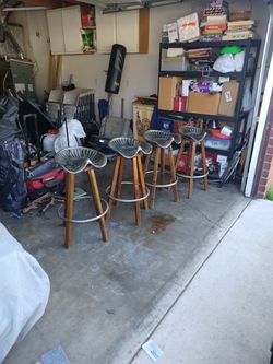 Metal Saddle Swivel Barstools