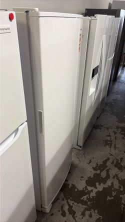 Upright Refrigerator 