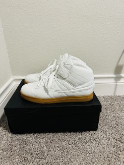 FILA Sneakers Size 10