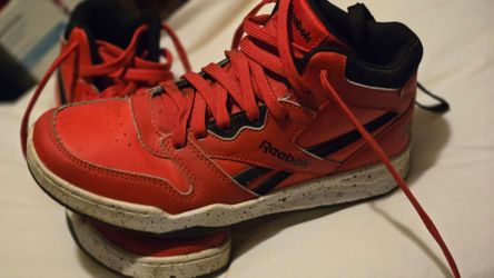 Boy Red shoes