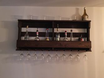 Pallet wine rack custom made !! For reasonable price $$!!! Just delivered this one to a happy customer let me know if interested 😁