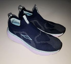 Avia Women's size 7.5 Slip-On Athletic Sneakers navy blue mesh