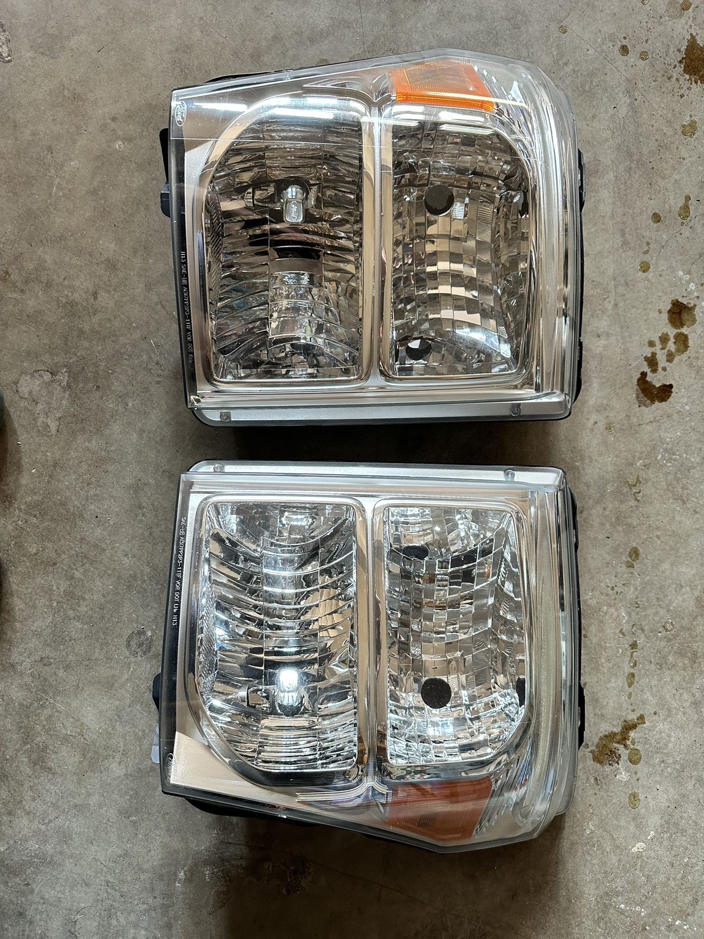 2011-16 Ford F-250/F-350 Headlights