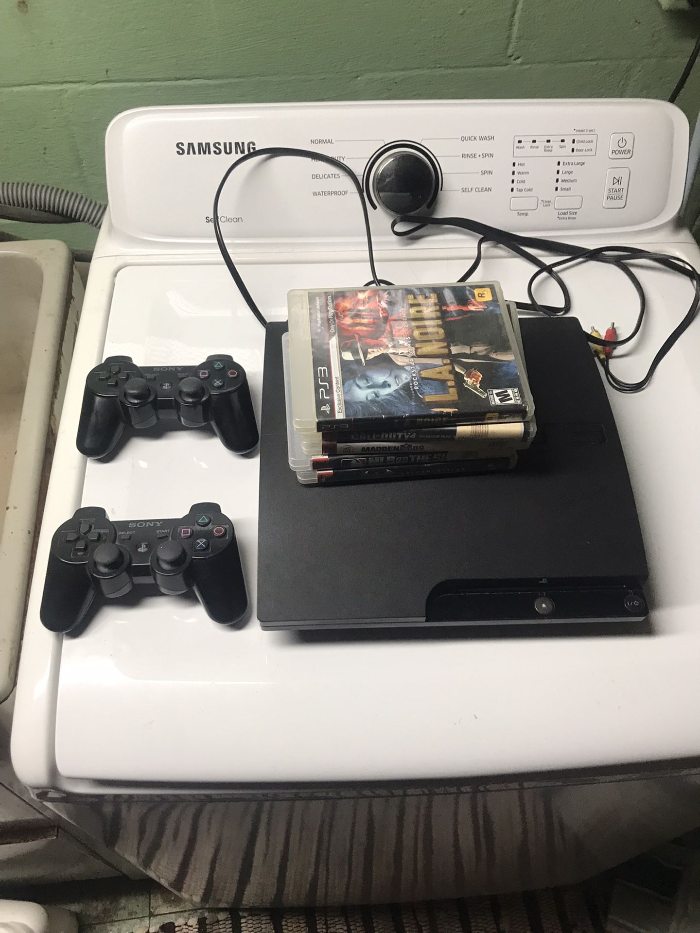 Ps3 Console And Games 