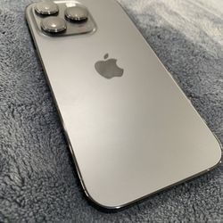 iPhone 14 Pro Unlocked 