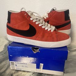 Sz 9 And Sz 9.5 Nike SB Vans Shoes