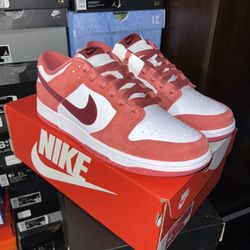 Nike Dunk Low Valentines Day (Women’s)